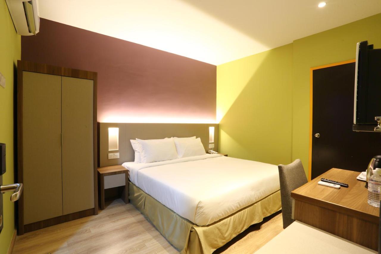 Capital O 9010 Yee Hotel Johor Bahru Eksteriør bilde